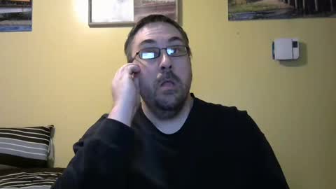 Snapshot of mmr45 chatting on October 18, 4:39 am mmr45 online show from October 18, 4:39 am