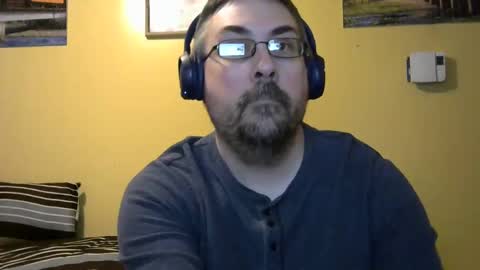 Snapshot of mmr45 chatting on October 29, 4:15 am mmr45 online show from October 29, 4:15 am