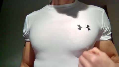 Snapshot of mmuscularman chatting on February 11, 6:40 am mmuscularman online show from February 11, 6:40 am