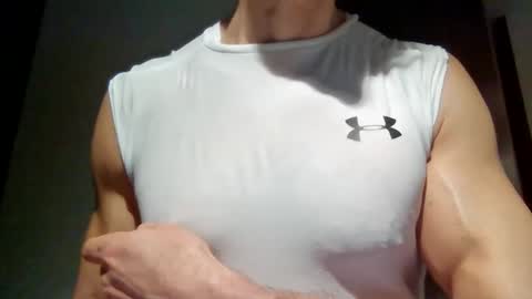 Snapshot of mmuscularman chatting on March 4, 6:26 am mmuscularman online show from March 4, 6:26 am