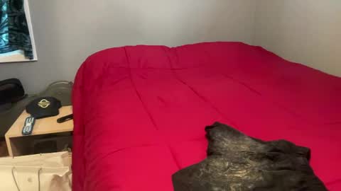 MNTuiLa online show from April 27, 1:08 pm