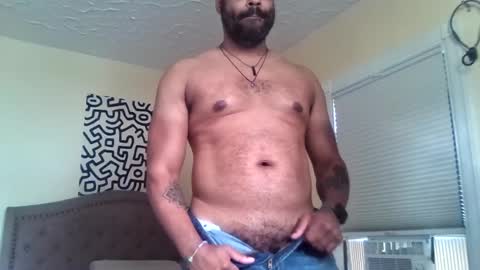 modestguy1084 online show from September 17, 7:04 pm