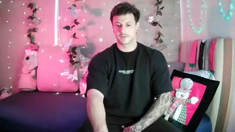 modexusparty online show from December 15, 7:33 pm