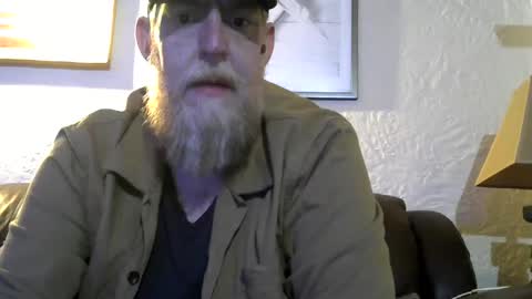 Snapshot of moeblick chatting on October 12, 5:23 am moeblick online show from October 12, 5:23 am