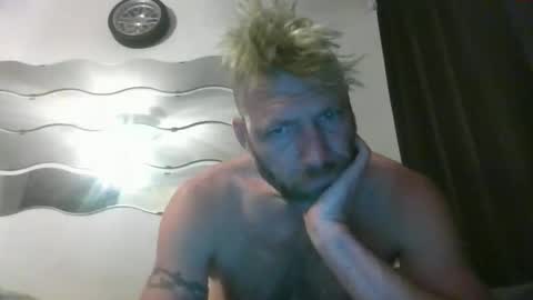 mohawklittle online show from May 14, 3:37 am