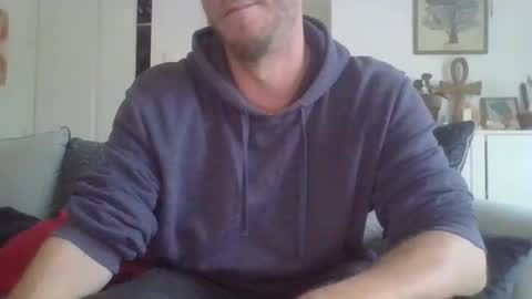 Snapshot of mohican69hot chatting on December 3, 8:36 am mohican69hot online show from December 3, 8:36 am