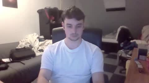 moistbreadstick online show from May 8, 10:32 pm