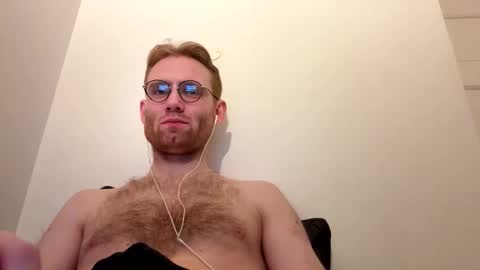 Snapshot of molliter chatting on October 24, 1:40 am molliter online show from October 24, 1:40 am