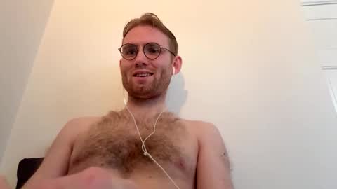 Snapshot of molliter chatting on October 31, 2:31 pm molliter online show from October 31, 2:31 pm