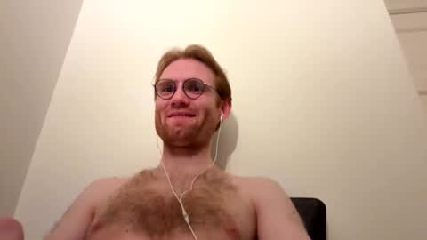 Snapshot of molliter chatting on October 6, 11:42 pm molliter online show from October 6, 11:42 pm