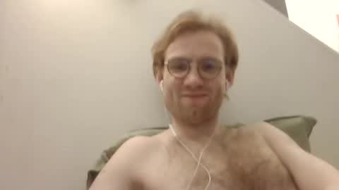 Snapshot of molliter chatting on February 24, 12:52 am molliter online show from February 24, 12:52 am