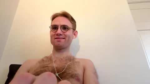 Snapshot of molliter chatting on October 25, 3:14 pm molliter online show from October 25, 3:14 pm