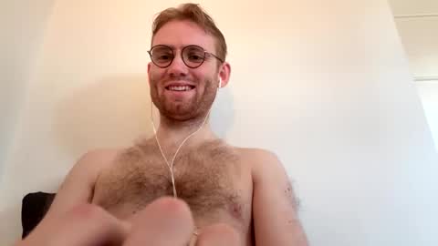 Snapshot of molliter chatting on November 1, 2:32 pm molliter online show from November 1, 2:32 pm