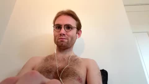 Snapshot of molliter chatting on September 22, 1:43 pm molliter online show from September 22, 1:43 pm