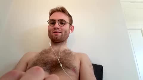 Snapshot of molliter chatting on October 30, 1:56 pm molliter online show from October 30, 1:56 pm