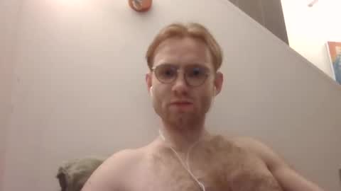 Snapshot of molliter chatting on March 9, 12:31 am molliter online show from March 9, 12:31 am