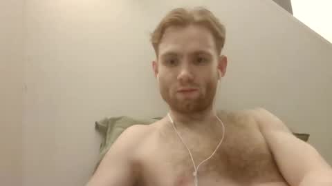 Snapshot of molliter chatting on March 6, 11:53 pm molliter online show from March 6, 11:53 pm