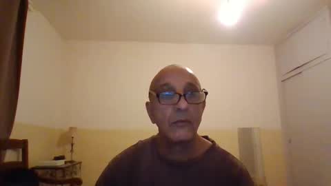 moment71200 online show from January 11, 7:06 pm