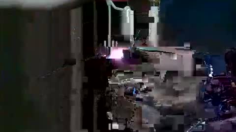 mon_za online show from December 17, 6:42 am