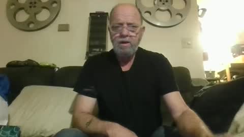 Snapshot of mondaymonday chatting on January 5, 7:17 am mondaymonday online show from January 5, 7:17 am