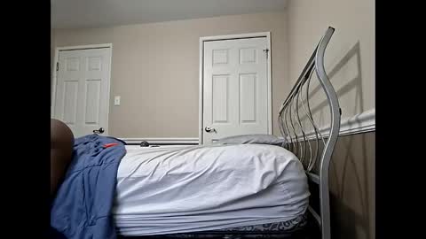 moneyboysaveg584 online show from April 29, 9:10 pm