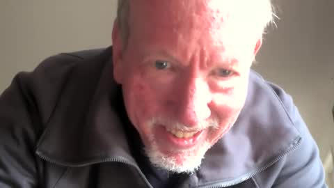 Snapshot of monkeedance chatting on January 6, 7:13 pm Monkee Dance online show from January 6, 7:13 pm