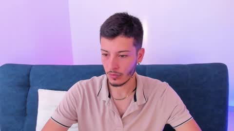 Snapshot of monster_cock4u_ chatting on October 6, 4:44 pm monster_cock4u_ online show from October 6, 4:44 pm