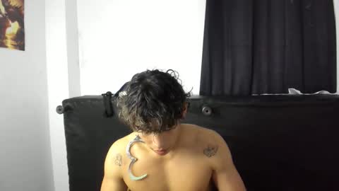 Snapshot of montes_juan chatting on September 29, 7:32 pm montes_juan online show from September 29, 7:32 pm