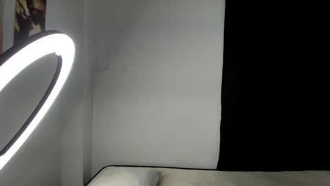 Snapshot of montes_juan chatting on September 8, 7:02 pm montes_juan online show from September 8, 7:02 pm