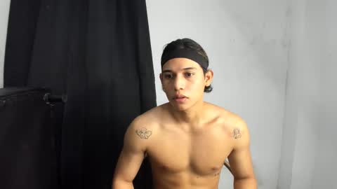 Snapshot of montes_juan chatting on October 2, 6:56 pm montes_juan online show from October 2, 6:56 pm