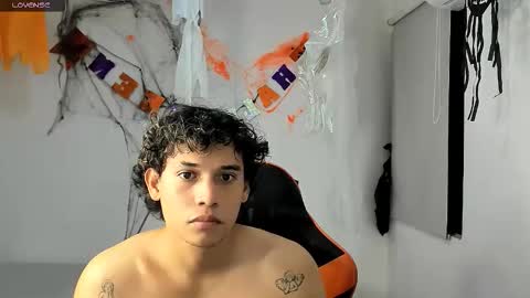 montes_juan online show from October 25, 2:35 am