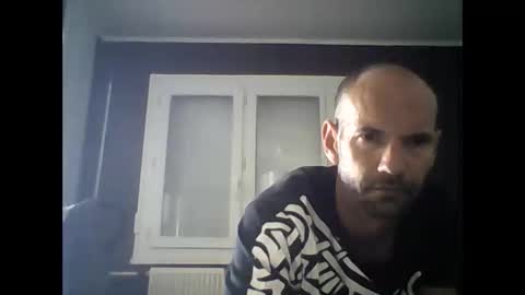 montmasse online show from April 29, 9:36 am