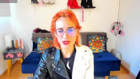 Moon online show from November 2, 9:08 pm