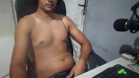 morenodiegojj online show from February 22, 1:40 am