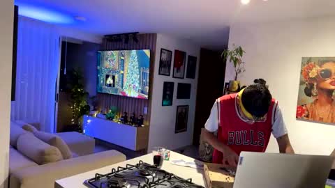   online show from November 13, 1:21 am