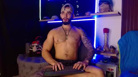 Snapshot of morgann_jones chatting on February 27, 12:41 am morgan online show from February 27, 12:41 am
