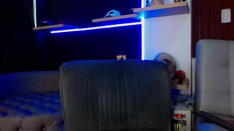 Snapshot of morgann_jones chatting on December 4, 11:02 pm morgan online show from December 4, 11:02 pm