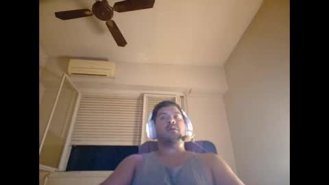 Snapshot of morocho777 chatting on February 6, 5:25 am Bruno online show from February 6, 5:25 am