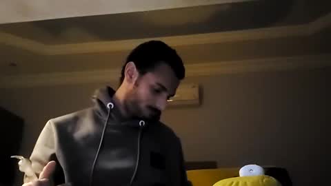 Snapshot of moss127 chatting on January 1, 11:51 pm twennysevv27 online show from January 1, 11:51 pm