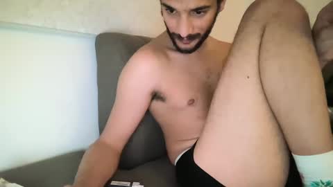 Snapshot of moss127 chatting on January 26, 2:35 am twennysevv27 online show from January 26, 2:35 am