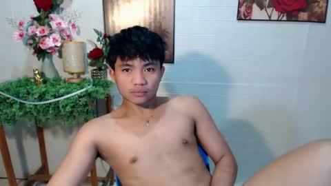mostwantedtwink online show from June 18, 6:35 pm