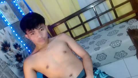 mostwantedtwink online show from June 28, 2:01 pm