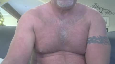 motorguy08 online show from December 11, 4:16 pm