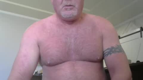 motorguy08 online show from January 30, 9:58 pm