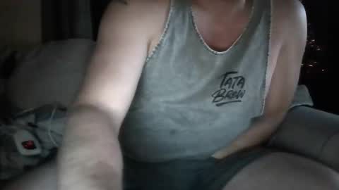 mr1bucket online show from December 15, 2:08 am