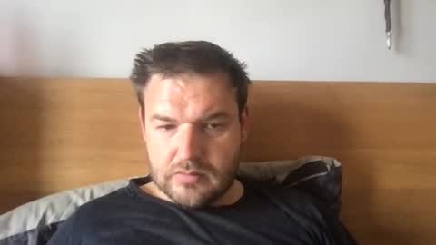 mr834565 online show from May 10, 10:38 am