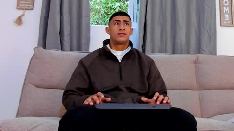    online show from March 28, 12:16 pm