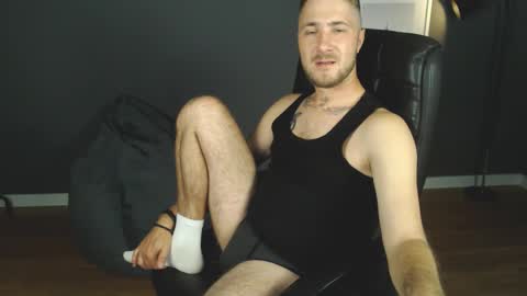 Snapshot of mr_at chatting on September 9, 7:08 am Artur online show from September 9, 7:08 am