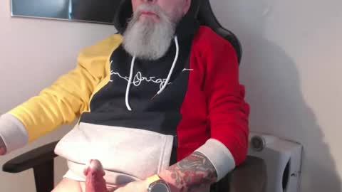 mr_boombastic2021 online show from March 20, 10:30 am