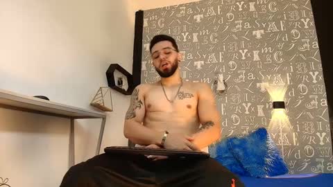   online show from September 22, 8:41 pm